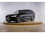 Volvo XC60 2.0 T8 Plug-in hybrid AWD R-Design | Luchtvering | Zwenkbare trekhaak | Panorama dak | Memory | Adaptieve cruise |