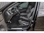 Volvo XC60 2.0 T8 Plug-in hybrid AWD R-Design | Luchtvering | Zwenkbare trekhaak | Panorama dak | Memory | Adaptieve cruise |