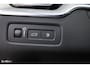 Volvo XC60 2.0 T8 Plug-in hybrid AWD R-Design | Luchtvering | Zwenkbare trekhaak | Panorama dak | Memory | Adaptieve cruise |