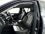 Volvo XC40 T4 Recharge Inscription Expression | Parkeercamera | Stoel- en Stuurverwarming | Navigatie | Trekhaak