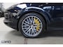 Porsche Cayenne 3.0 E-Hybrid Platinum Edition | Sport chrono Lucht Keramisch PDLS 360 Trekh. ACC Pano