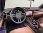 Porsche Cayenne 3.0 E-Hybrid Platinum Edition | Sport chrono Lucht Keramisch PDLS 360 Trekh. ACC Pano