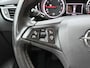 Opel Astra Sports Tourer 1.2T 110pk Design&Tech | Climate control | Navigatie via Apple / Android | Lm velgen | Camera | Parkeersensoren v+a | Dode hoek detectie