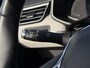 Renault Clio 1.6 E-Tech Hybrid 140pk Initiale Automaat | SUMMER DEALS | Climate control | Navigatie | Leer | Winterpack | 17" Lm velgen | Parkingpack