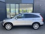 Honda CR-V 2.0i Executive Airco - Parkeersensoren - Panoramadak - Voorstoelen verwarmd - Mistlampen - Stuur multifunctioneel - Licht metalen velgen 18 inch - Elektrische ramen - Centrale deurvergrendeling met afstands