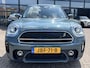 MINI Countryman Mini Cooper SE 220 pk ALL4 PHEV Sportstoelen Carplay Stoelverwarming Zwarte Velgen Led Koplampen Union Jack Achterlichten Parkeersensoren achter Sage Green Metallic Plug In Hybride LCI Facelift Super nette staat !