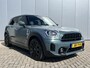 MINI Countryman Mini Cooper SE 220 pk ALL4 PHEV Sportstoelen Carplay Stoelverwarming Zwarte Velgen Led Koplampen Union Jack Achterlichten Parkeersensoren achter Sage Green Metallic Plug In Hybride LCI Facelift Super nette staat !