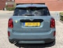 MINI Countryman Mini Cooper SE 220 pk ALL4 PHEV Sportstoelen Carplay Stoelverwarming Zwarte Velgen Led Koplampen Union Jack Achterlichten Parkeersensoren achter Sage Green Metallic Plug In Hybride LCI Facelift Super nette staat !