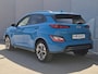 Hyundai Kona Electric EV Comfort Smart 39 kWh / Dealer onderhouden / SOH 92.10% / Fabrieksgarantie tot 02-2027 / Trekhaak afneembaar / Warmtepomp / CCS snelladen / Navigatie / Apple Carplay Android / 17" LM wielen + All Season banden /
