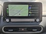 Hyundai Kona Electric EV Comfort Smart 39 kWh / Dealer onderhouden / SOH 92.10% / Fabrieksgarantie tot 02-2027 / Trekhaak afneembaar / Warmtepomp / CCS snelladen / Navigatie / Apple Carplay Android / 17" LM wielen + All Season banden /