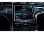 Mercedes-Benz C-klasse Estate 300e AMG | 313PK | Massage | Head-up | Keyless | Sfeerverlichting | Stoelkoeling | Distronic+ | Leder | 2022.