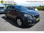 Peugeot 3008 1.2 PureTech TREKHAAK - NIEUWE DISTRIBUTIE - CAMERA - NAVI - PARKEERSENSOREN V+A - CARPLAY / ANDROID - 17 INCH LMV - CRUISE - CLIMA - 4X MICHELIN ALLSEASON - ELEKTR INKLAPB. SPIEGELS - HELE NETTE STAAT!