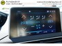 Peugeot 3008 1.2 PureTech TREKHAAK - NIEUWE DISTRIBUTIE - CAMERA - NAVI - PARKEERSENSOREN V+A - CARPLAY / ANDROID - 17 INCH LMV - CRUISE - CLIMA - 4X MICHELIN ALLSEASON - ELEKTR INKLAPB. SPIEGELS - HELE NETTE STAAT!