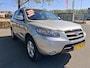 Hyundai Santa Fe 2.7i V6 4WD Style 7p. NETTE AUTO RIJDT EN SCHAKELT GOED
