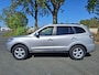 Hyundai Santa Fe 2.7i V6 4WD Style 7p. NETTE AUTO RIJDT EN SCHAKELT GOED