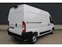 Peugeot Boxer 2.2 HDi 140PK L2H2 3,5T I Zwaar | Trekhaak 3.000KG Trekgewicht I Pack Techno I Verzwaarde vering I Navigatie