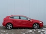 Volvo V40 1.5 T3 152PK Geartronic R-Design | Navigatie | Adaptive Cruise | Camera | Trekhaak 1500 kg | Stoelverwarming voor & achter | KeyLess |