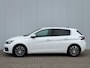 Peugeot 308 1.2 PureTech 130pk Blue Lease Allure | Navigatie | Camera | Cruise control |