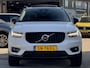 Volvo XC40 2.0 T5 AUT8 AWD R-DESIGN INTRO EDITION PANODAK LEDER NAVI CAMERA DIGI-DASH LED LMV PDC