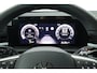 Volkswagen T-Roc 1.5 eTsi 150pk DSG R-Line First Edition Trekhaak Camera Keyless Stoelverwarming Virtual Cockpit Carplay