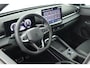 Volkswagen T-Roc 1.5 eTsi 150pk DSG R-Line First Edition Trekhaak Camera Keyless Stoelverwarming Virtual Cockpit Carplay
