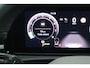 Volkswagen T-Roc 1.5 eTsi 150pk DSG R-Line First Edition Trekhaak Camera Keyless Stoelverwarming Virtual Cockpit Carplay