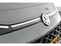 Volkswagen T-Roc 1.5 eTsi 150pk DSG R-Line First Edition Trekhaak Camera Keyless Stoelverwarming Virtual Cockpit Carplay