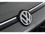 Volkswagen T-Roc 1.5 eTsi 150pk DSG R-Line First Edition Trekhaak Camera Keyless Stoelverwarming Virtual Cockpit Carplay