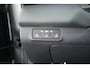 Volkswagen T-Roc 1.5 eTsi 150pk DSG R-Line First Edition Trekhaak Camera Keyless Stoelverwarming Virtual Cockpit Carplay