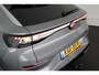 Volkswagen T-Roc 1.5 eTsi 150pk DSG R-Line First Edition Trekhaak Camera Keyless Stoelverwarming Virtual Cockpit Carplay