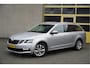 Skoda Octavia Combi 1.0 TSI Ambition Business BJ2019 Lmv 16" | Led | Pdc | App-Connect | Navi | Climate control | Cruise control | Sportstuur | Verwarmde voorstoelen | Extra getint glas