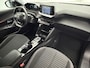 Peugeot e-2008 EV Active Pack 50 kWh 3-Fase SOH 94,3% | Led | Stoelverwarming | Camera | Carplay&Android | Navigatie