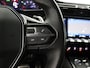 Peugeot 508 1.6 PureTech GT Line 1ste eigenaar, Apple Carplay/Android Auto, Cruise control, Voorstoelen verwarmd, Parkeersensor voor en achter, Volledig digitaal instrumentenpaneel Stijlvolle en sportieve Peugeot 508 1.6 PureTech GT Line uit 2019 met automaat en slechts 54.000 km. Deze luxe fastback combineert een krachtige 180 pk benzinemotor met soepel rijcomfort en e