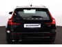 Volvo V60 T6 Recharge AWD Plus Dark - IntelliSafe Assist & Surround - 360º camera - Harman/Kardon audio - Verwarmde voorstoelen, stuur & achterbank - Parkeersensoren voor & achter - Elektr. bedienb. voorstoelen met geheugen - Semi elektr. inklapbare trekhaak - 18' LMV