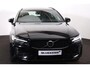 Volvo V60 T6 Recharge AWD Plus Dark - IntelliSafe Assist & Surround - 360º camera - Harman/Kardon audio - Verwarmde voorstoelen, stuur & achterbank - Parkeersensoren voor & achter - Elektr. bedienb. voorstoelen met geheugen - Semi elektr. inklapbare trekhaak - 18' LMV