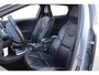 Volvo V40 2.0 T3 R-Design UNIEK! - Bomvolle auto!! - Standkachel - Adap. Cruise - Pano