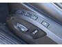 Volvo V40 2.0 T3 R-Design UNIEK! - Bomvolle auto!! - Standkachel - Adap. Cruise - Pano