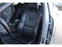 Volvo V40 2.0 T3 R-Design UNIEK! - Bomvolle auto!! - Standkachel - Adap. Cruise - Pano