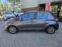 Toyota Yaris 1.5 Hybrid DESIGN NAVI CRUISE CLIMA CAMERA BLUETOOTH 15'' LM-VELGEN NL-AUTO