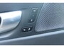 Volvo XC60 B5 250PK Automaat Momentum Exclusive Panoramisch schuif-kanteldak / Head-Up display / Semi elektrisch wegklapbare trekhaak / 19" lichtmetalen velgen / 360 graden rondomzicht camera