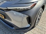 Toyota BZ4X DYNAMIC 71 kWh STOEL/STUURVERW 360° CAMERA PARK-SENSOREN BLIND-SPOT LED-MATRIX EL-STOEL EL-ACHTERKLEP NL-AUTO