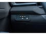 Volkswagen T-Roc 1.5 eTSI 115pk DSG Life First Edition | Apple Carplay Draadloos | Stoel- & Stuurverwarming | 18" Torino Velgen