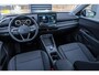 Volkswagen T-Roc 1.5 eTsi 115pk DSG Life First Edition | Apple Carplay Draadloos | Stoel- & Stuurverwarming | 18" Torino Velgen