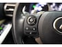 Lexus IS 300 300h Luxury Line Aut. [ Navi Achteruitrijcamera Lederen bekleding Stoelverwarming ]