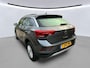 Volkswagen T-Roc 1.0 TSI 110pk Life / Navigatie by APP / LM 16 inch / Digital cockpit / Park Assist / LED Garantie tot 31-07-2027 max 100.000km
