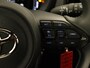 Toyota Aygo X 1.0 VVT-i MT Envy - ORIGINEEL NEDERLANDSE AUTO - PARKEERSENSOREN VOOR EN ACHTER - DRAADLOZE TELEFOONLADER - ADAPTIVE CRUISE CONTROL - NAVIGATIE - APPLE CARPLAY/ANDROID AUTO