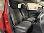 Renault Captur 150PK TCe Intens Automaat | Panoramadak | Trekhaak | Armsteun | Navi | Climate Control | Camera | Lichtmetalen Velgen | Full LED | Cruise Control | Licht & Regen Sensor |