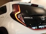 Toyota Aygo X 1.0 VVT-i MT Play - ORIGINEEL NEDERLANDSE AUTO - UNIEKE EXTERIEUR EN INTERIEUR ACCENTEN - AIRCO - ADAPTIEVE CRUISE CONTROL - CAMERA - LAGE KM STAND - BLUETOOTH- APPLE CARPLAY/ ANDROID AUTO