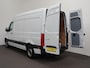 Mercedes-Benz Sprinter 315 CDI Automaat L2H2 PRO Airco MBUX Navigatie Adaptive Cruise Control Leder PDC VA + Camera Trekhaak 3500kg Comfortstoel