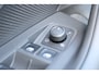 Volkswagen Passat Variant 1.5 eHybrid 204pk Business DSG AUTOMAAT / Navigatie / Digital cockpit Pro / Head up display / Park Assist / Camera / Inklapb. trekhaak Garantie tot 14-05-2027 max 100.000km